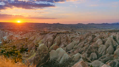 Coucher de soleil sur la Vallée Rouge, Cappadoce, Turquie