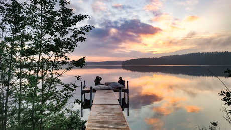 Détente au bord du lac, Finlande