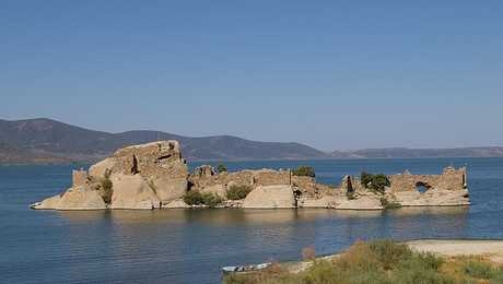 Le Lac de Bafa sur la côte égéenne en Turquie