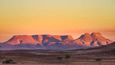 Montagne du Brandberg en Namibie