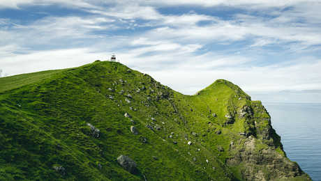 Paysage de crêtes, Fjord dans les îles Féroé