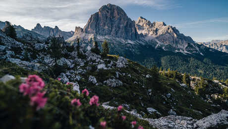 paysage-montagne-tofana-di-rozes-dolomites