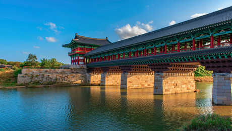 Pont Woljeonggyo du matin à Gyeongju, Corée du Sud