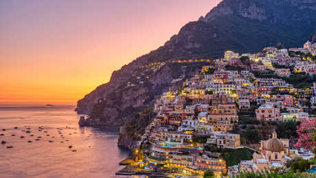 Positano au coucher du soleil en Italie
