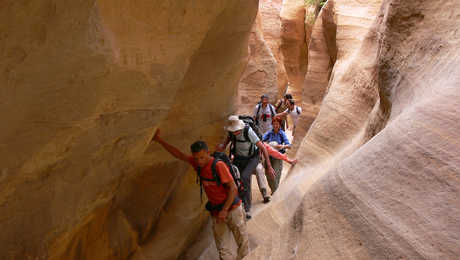 Randonnée dans un canyon de Jordanie