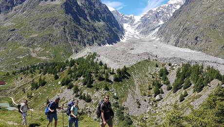 Tour du Mont Blanc dans les Alpes