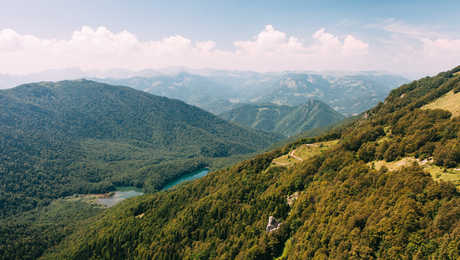 vue aérienne du Parc national Biogradska Gora, Monténégro