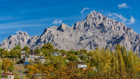 vue-sur-le-sommet-demirkazik