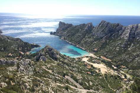 Les eaux turquoise de la calanque de Sormiou