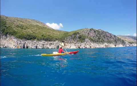 Albanie, kayak en mer Ionienne