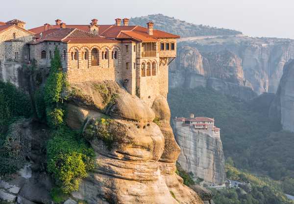 Les pains de sucre des météores  monastère Grèce