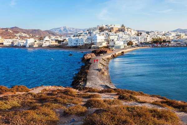 Panorama sur le village de Chora, à Naxos, dans les Cyclades grecques