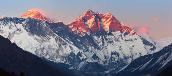 paysage-panoramique-sommets-himalayens-sagarmatha