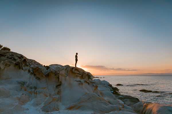 Randonnée en bord de mer dans les Cyclades, Grèce