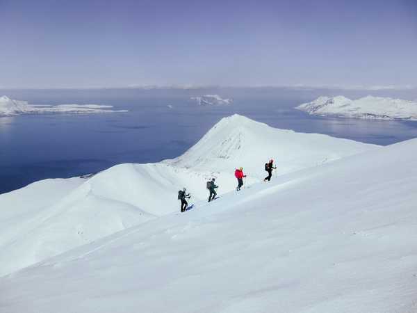 Ski de randonnée dans les Alpes de Lyngen en Norvège