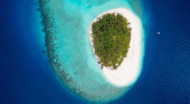 Atoll Baa inhabité aux Maldives