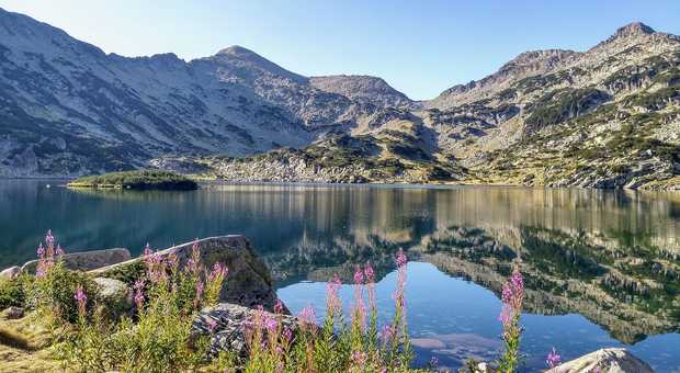 Lac Popovo dans le massif du Pirin