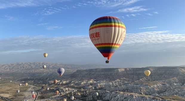 Lever de soleil avec Mongolfière en Cappadoce