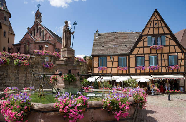 Place du Château à Eguisheim en Alsace