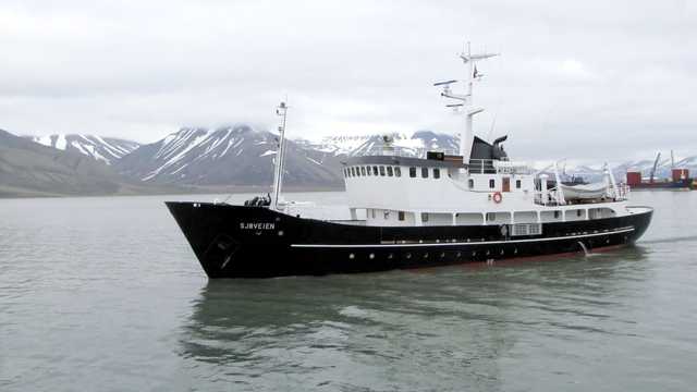 Voyage en croisière au Svalbard en Arctique - © Desbrosses Alain Voyage en croisière au Svalbard en Arctique