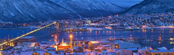 Tromso de nuit sous la neige