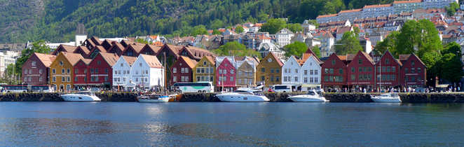 Ville de Bergen l'été