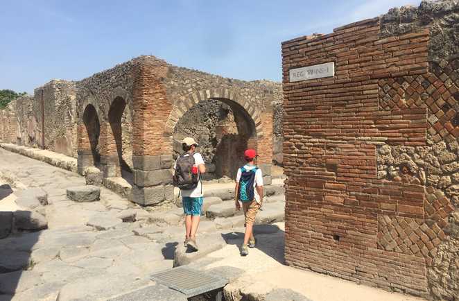 Balade dans le site de Pompei en Italie