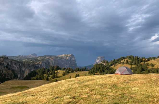 Bivouac sur les hauts plateaux du Vercors, Alpes