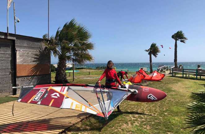 windsurf session à Tarifa avec ION CLUB