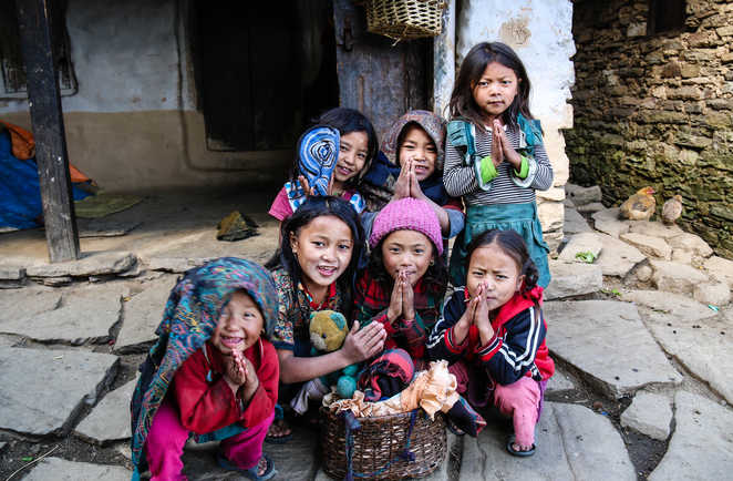 enfants népal namaste