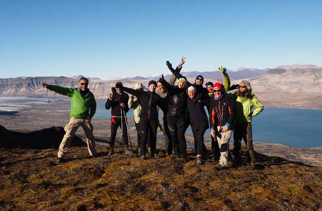 Photo de groupe au Spitzberg sur les sommets d'Ekman