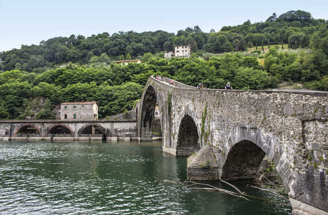 Pont du diable en Toscane