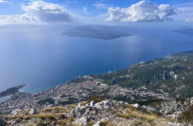 Vue sur les îles avoisinantes depuis mont Vidova Gora, Brac, Croatie