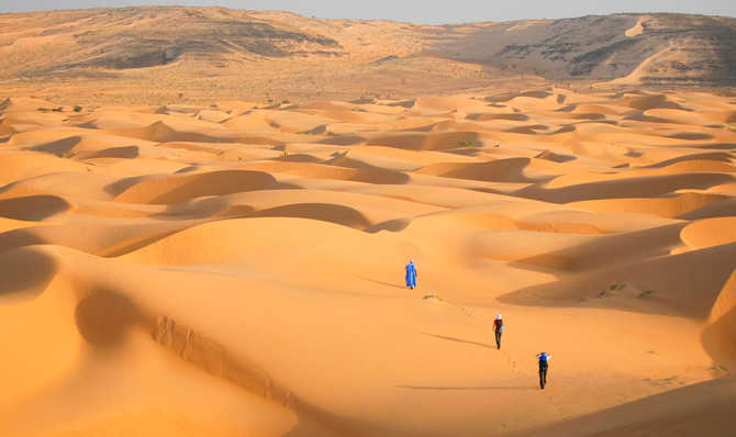 Voyage à pied : De Chinguetti aux dunes de l\'Erg Ouarane