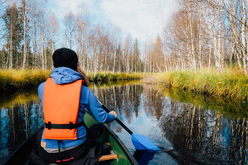 Canoe en Finlande l'été © Visit Finland