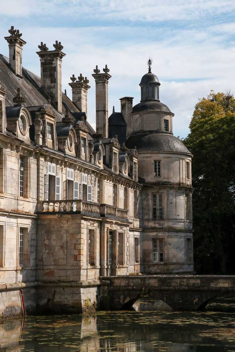 Château de Tanlay © France A Velo