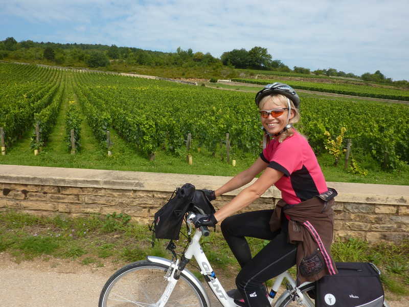 Cycliste vigne bourgogne sud © France A Velo