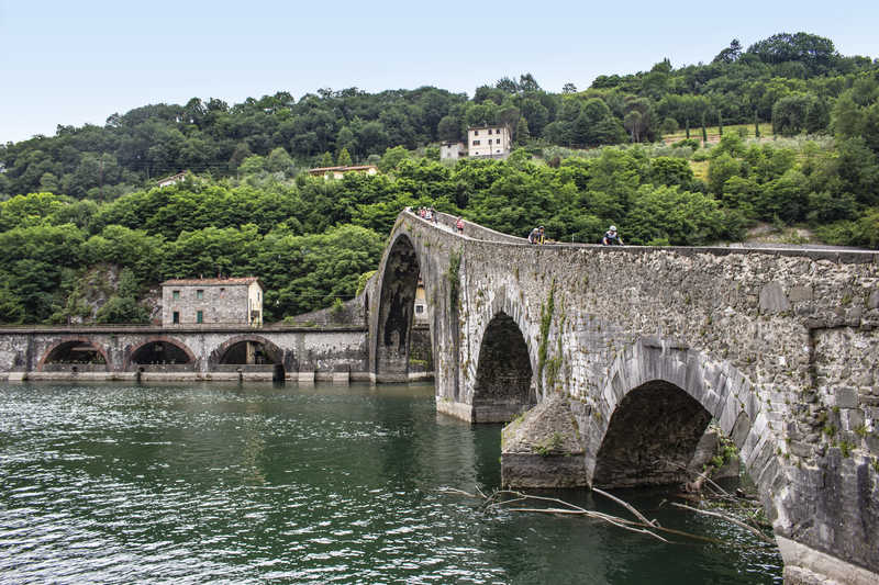 Pont du diable en Toscane © Intrepid Travel