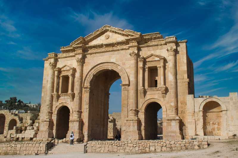 Portique d'entrée à Jérash, Jordanie © pixabay