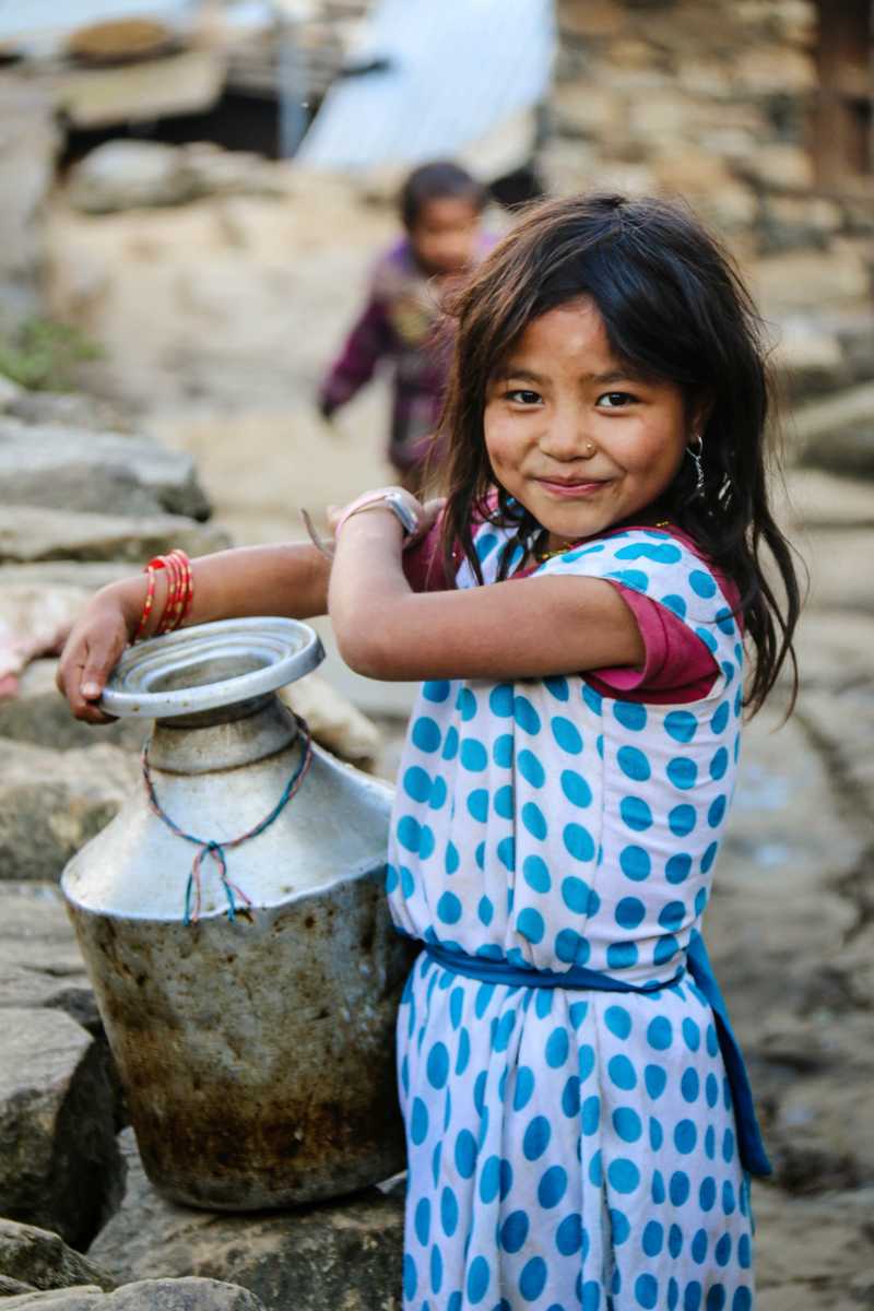 Rencontre avec la population locale au Népal © Huguet Aline