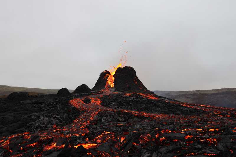 Volcan Fagradalsfjall © Elliott Toby