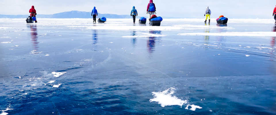voyage sur le lac gelé du Baikal, Sibérie